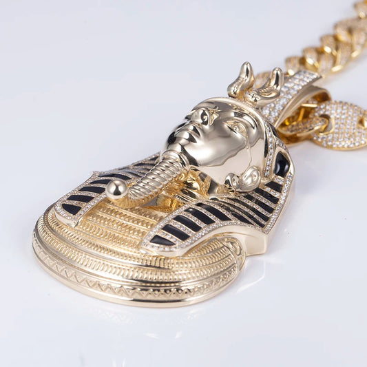 EGYPTIAN ART ENGRAVED LAB GROWN DIAMOND PENDANT 18K GOLD