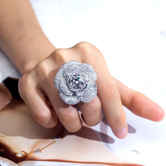 LUXURY FLOWER SHAPE LAB DIAMOND ENGAGEMENT RING | 18K SOLID GOLD