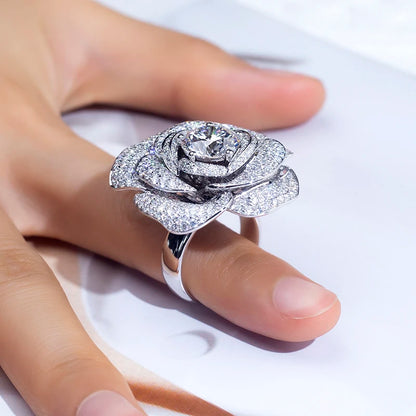 LUXURY FLOWER SHAPE 4.9 CARAT LAB-DIAMONDS ENGAGEMENT RING | 18K SOLID GOLD