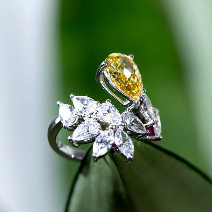 THE PEAR CUT 5.60 CARAT ESSENCE INFINITY RING | 18K GOLD