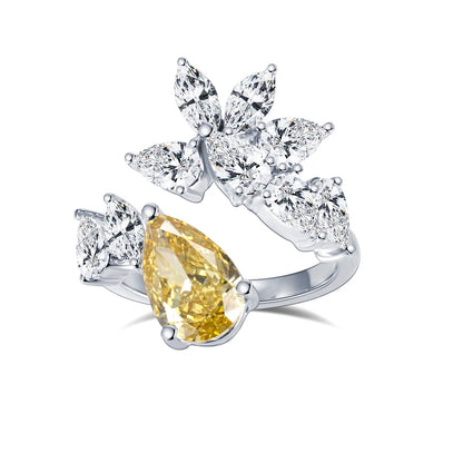 THE PEAR CUT 5.60 CARAT ESSENCE INFINITY RING | 18K GOLD
