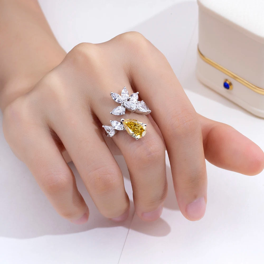 THE PEAR CUT 5.60 CARAT ESSENCE INFINITY RING | 18K GOLD