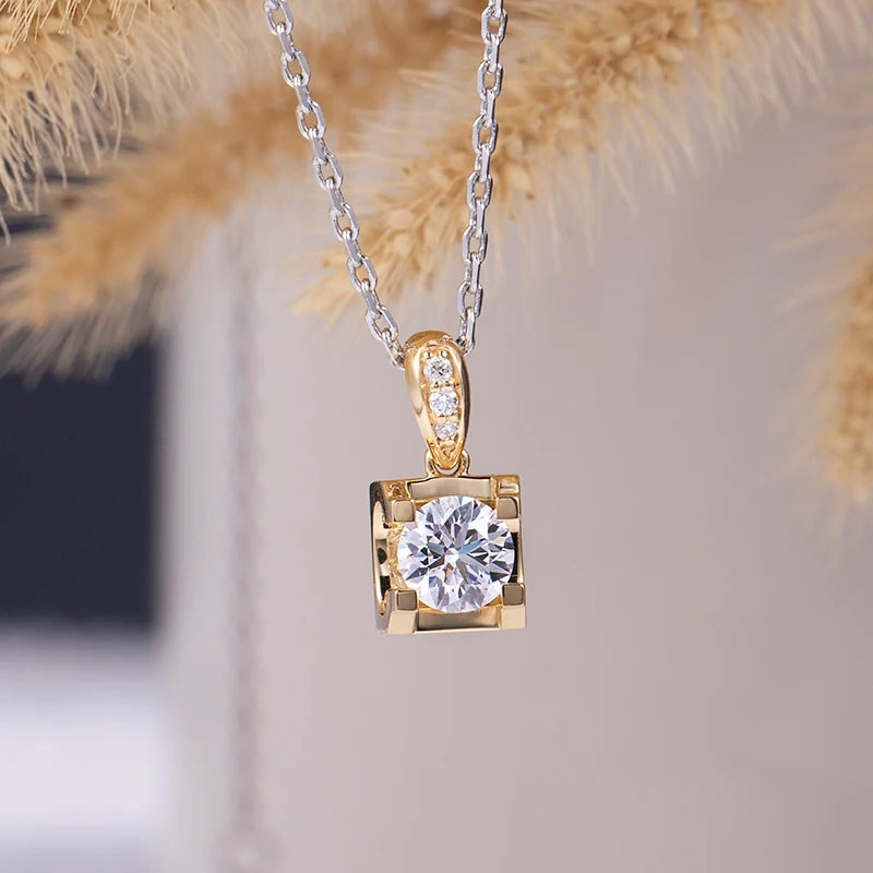 VINTAGE ROMANTIC | 1CT-10CT ROUND BRILLIANT CUT LAB DIAMONDS PENDANT | 18K YELLOW GOLD