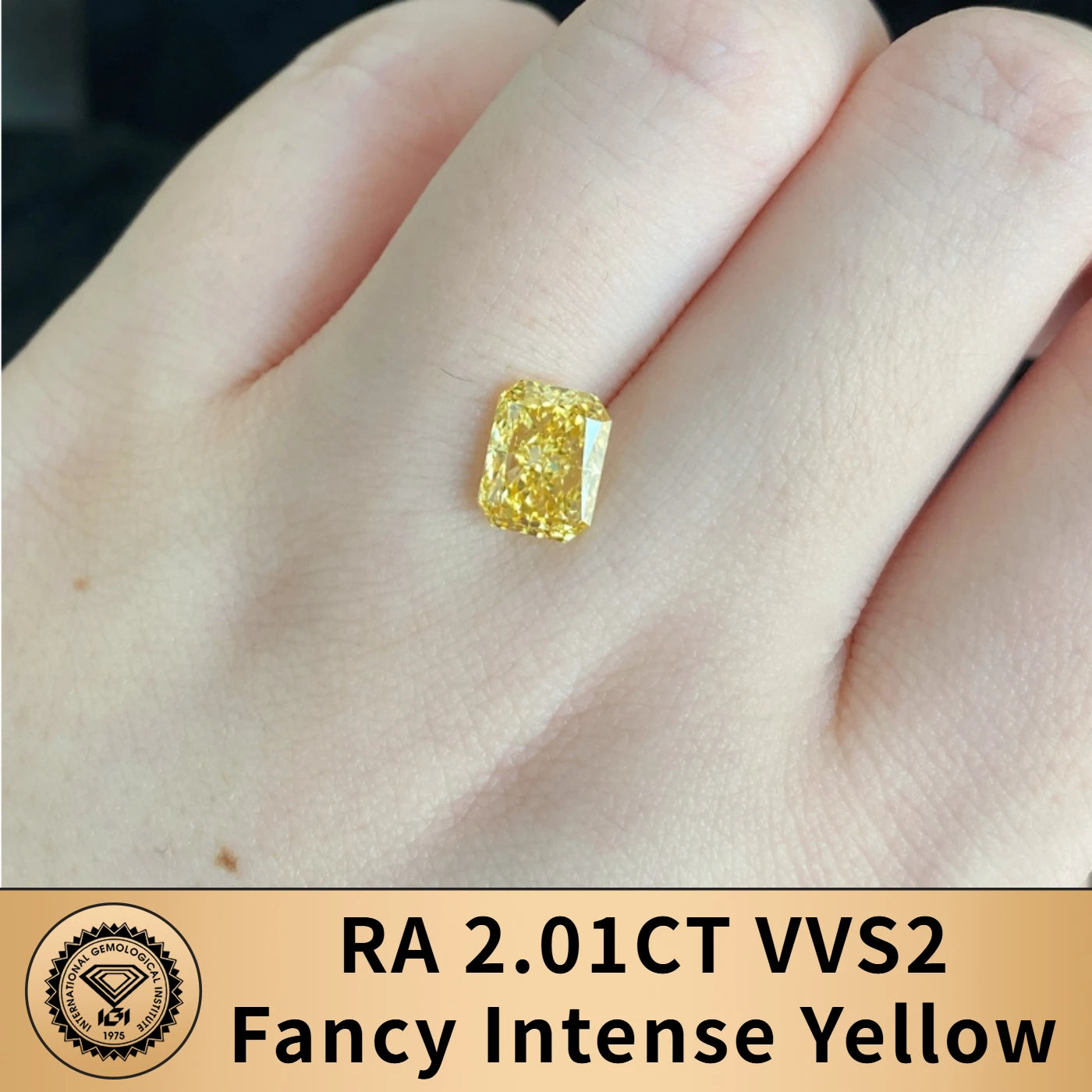 FANCY VIVID YELLOW LAB GROWN DIAMONDS | 1CT - 10CT | IGI CERTIFIED